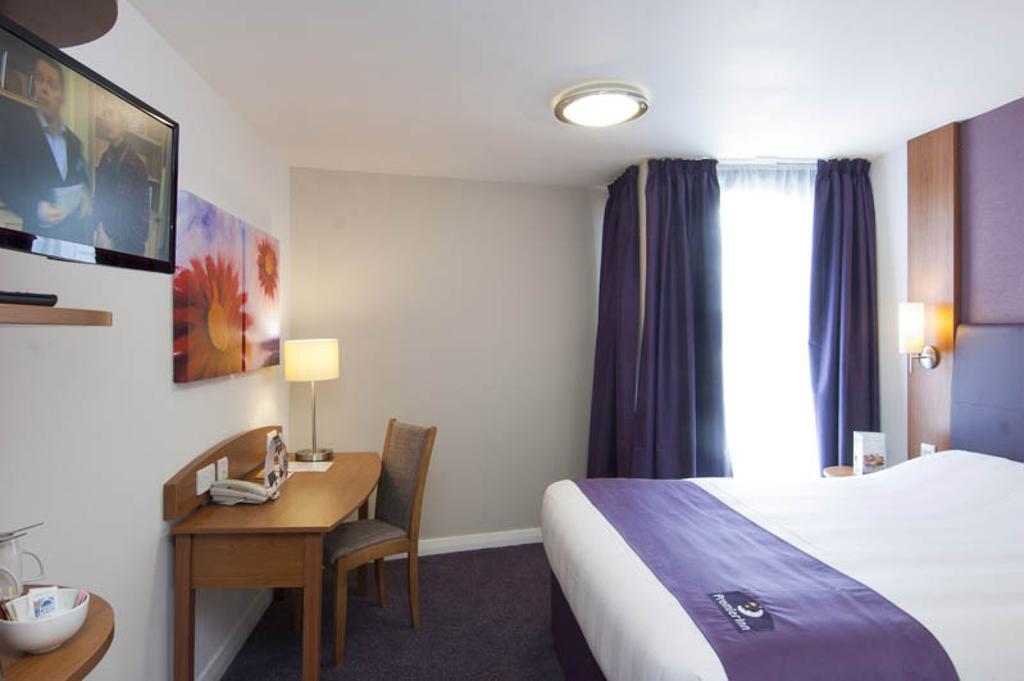 Premier Inn Stratford Upon Avon Waterways Chambre photo