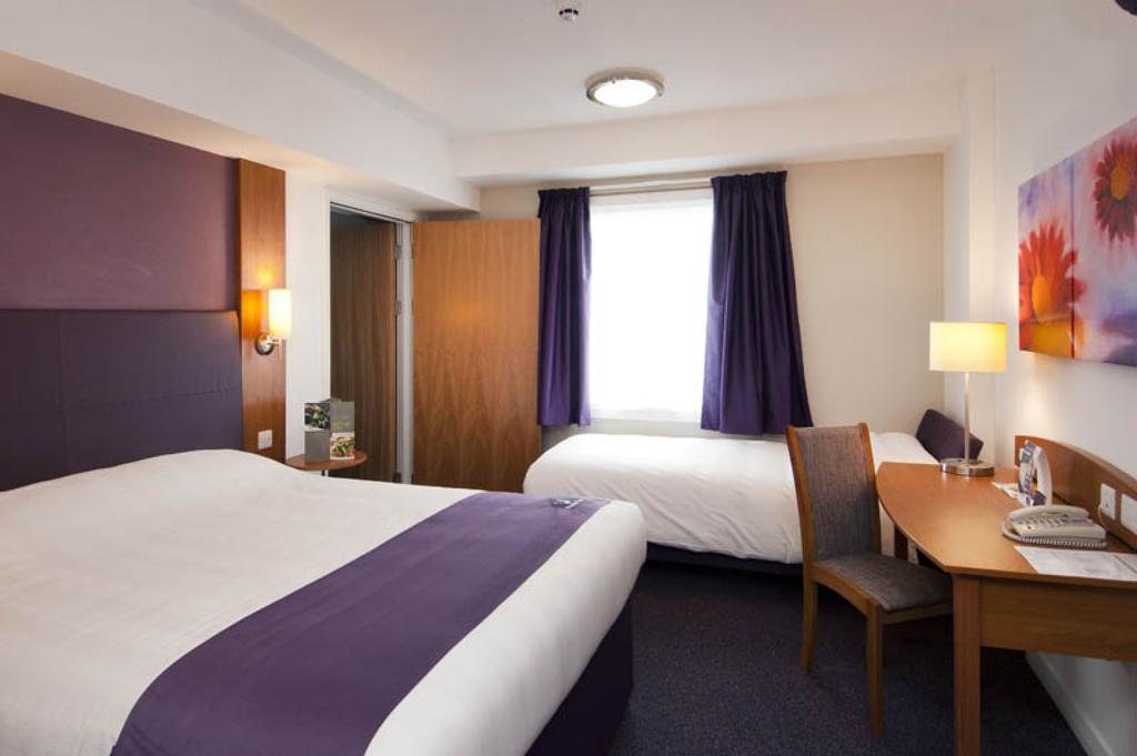 Premier Inn Stratford Upon Avon Waterways Chambre photo