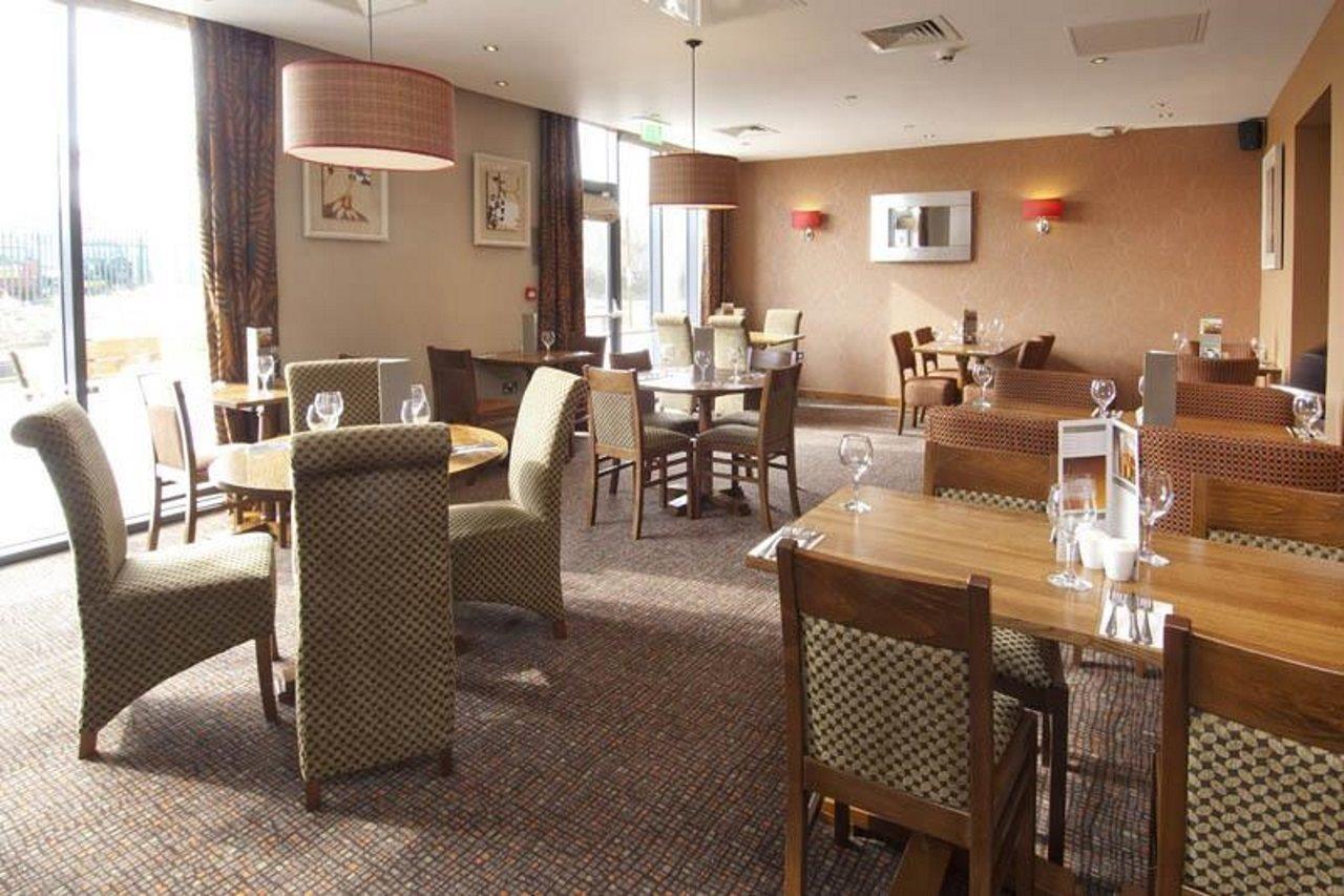 Premier Inn Stratford Upon Avon Waterways Extérieur photo