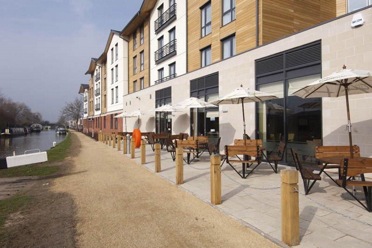 Premier Inn Stratford Upon Avon Waterways Extérieur photo