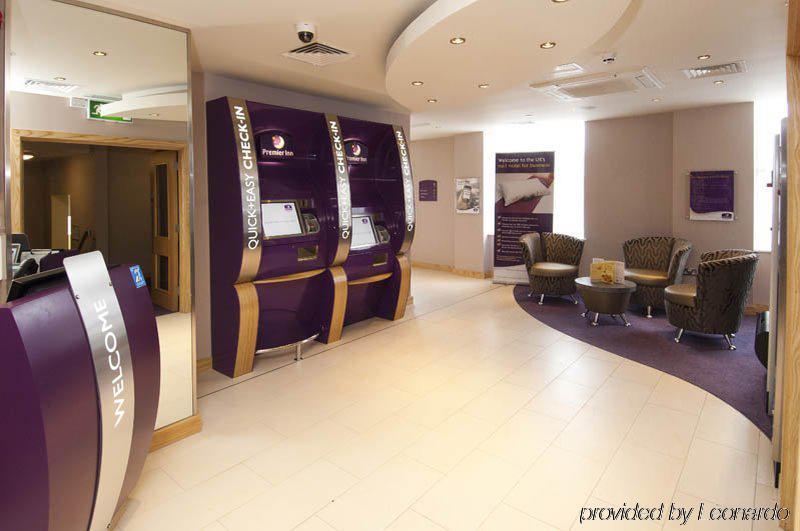 Premier Inn Stratford Upon Avon Waterways Extérieur photo